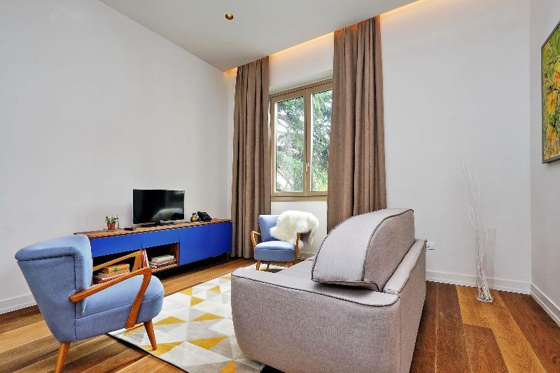 Numa Apartahotel 4*